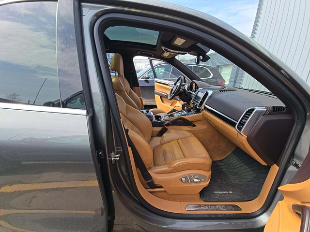 Porsche Cayenne S* PDK* ПОДГРЕВ* ОБДУХВАНЕ* 360КАМЕРА* ПАНОРАМА* - автомобили, коли, обяви за нови и употребявани 11