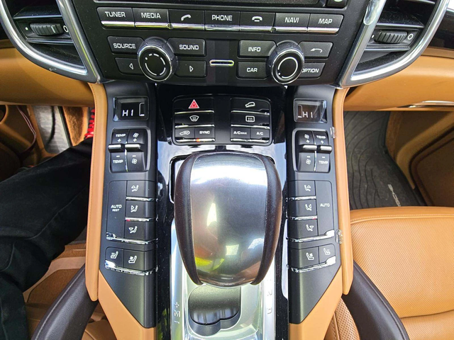 Porsche Cayenne S* PDK* ПОДГРЕВ* ОБДУХВАНЕ* 360КАМЕРА* ПАНОРАМА* - автомобили, коли, обяви за нови и употребявани 8