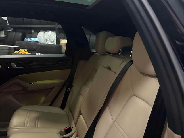 Porsche Cayenne * PANO * ТОП Сервизна ист.* АвтоКредит* ЦЕНА ДО БГ - автомобили, коли, обяви за нови и употребявани 9