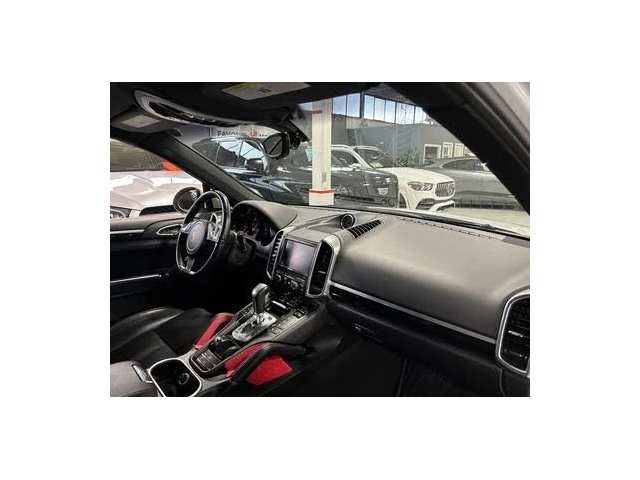 Porsche Cayenne V6 * PANO * АвтоКредит* (ЦЕНА ДО БГ) - автомобили, коли, обяви за нови и употребявани 7