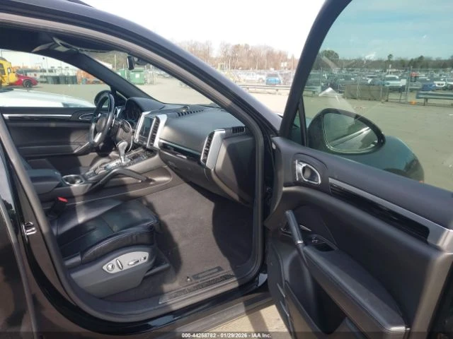 Porsche Cayenne PLATINUM* AWD* Обдухване* BOSE* Памет* Камера* - автомобили, коли, обяви за нови и употребявани 8