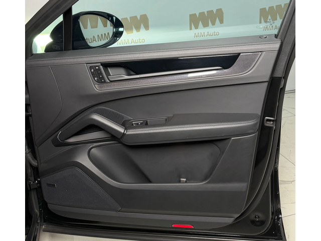 Porsche Cayenne GTS* Coupe* TurboGT Pack* Ceramic* Carbon* Display - автомобили, коли, обяви за нови и употребявани 5