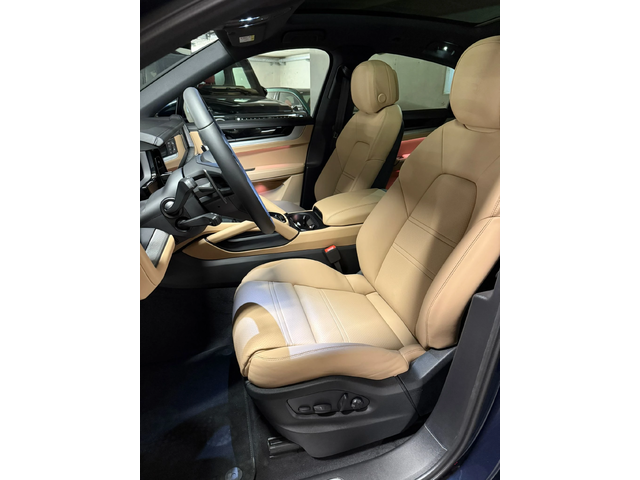 Porsche Cayenne Coupe* SportDesign* PassengerDisplay* HuD* 360 - автомобили, коли, обяви за нови и употребявани 4