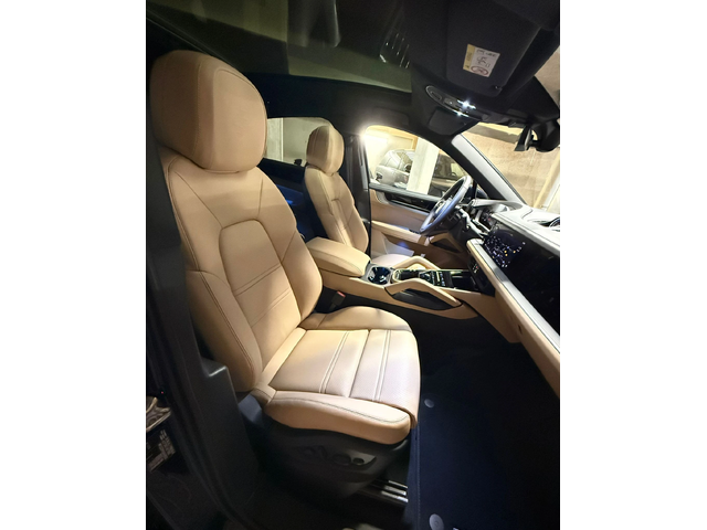 Porsche Cayenne Coupe* SportDesign* PassengerDisplay* HuD* 360 - автомобили, коли, обяви за нови и употребявани 5