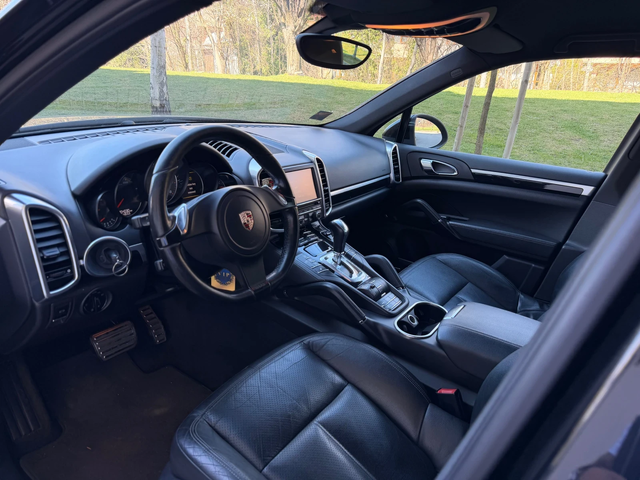 Porsche Cayenne S / 4.8i / V8 - автомобили, коли, обяви за нови и употребявани 8