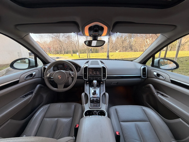 Porsche Cayenne 3.0d / ПОДГРЕВ / ВЪЗДУШНО ОКАЧВАНЕ - автомобили, коли, обяви за нови и употребявани 11