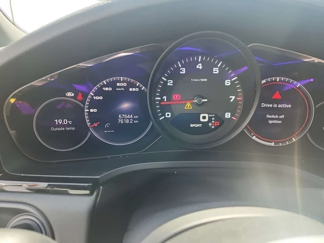 Porsche Cayenne AWD * Един собственик * Без инциденти * CARFAX - автомобили, коли, обяви за нови и употребявани 5