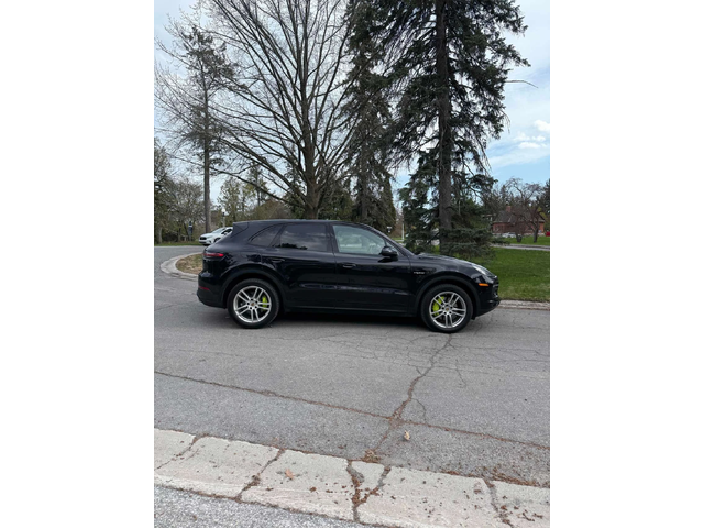 Porsche Cayenne * E Hybrid * NIGHT VISION* DISTRONIC* ОБДУХВАНЕ* - автомобили, коли, обяви за нови и употребявани 2