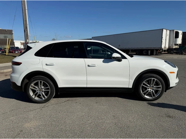 Porsche Cayenne PANO/BOSE/ОБДУХВАНЕ/360 - автомобили, коли, обяви за нови и употребявани 3