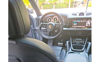 Porsche Cayenne S E-Hybrid / CARFAX - автомобили, коли, обяви за нови и употребявани 10