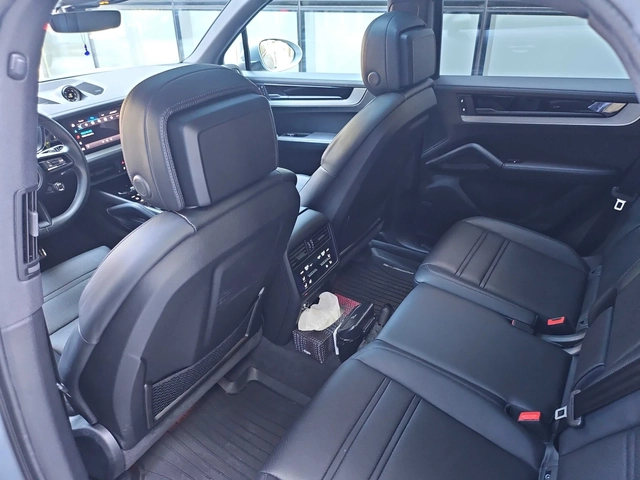 Porsche Cayenne S E-Hybrid / CARFAX - автомобили, коли, обяви за нови и употребявани 13