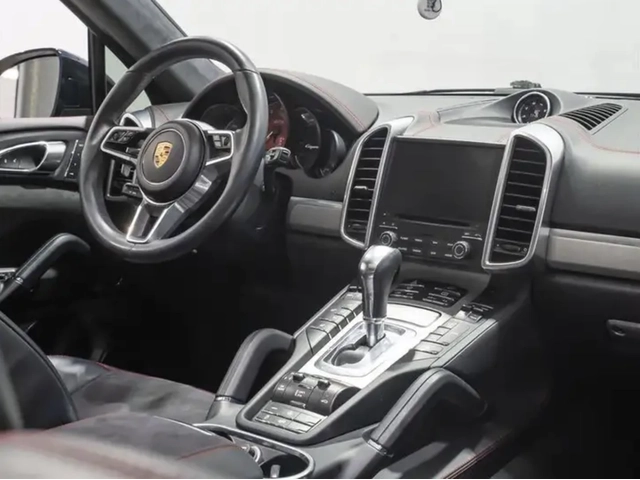 Porsche Cayenne 2018 Porsche Cayenne GTS - автомобили, коли, обяви за нови и употребявани 10