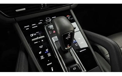 Porsche Cayenne 3.0 / ОБДУХ / PDCC / BOSE / PANO - автомобили, коли, обяви за нови и употребявани 8