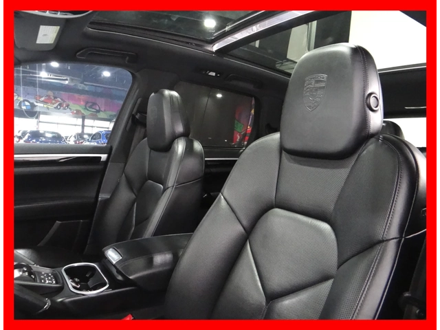 Porsche Cayenne 3.6 V6 / ПРУЖИНИ / BOSE / ОБДУХ / PANO / ALL BLACK - автомобили, коли, обяви за нови и употребявани 13