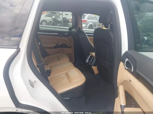 Porsche Cayenne V6| AWD| КОЖЕН САЛОН| ПАНОРАМА - автомобили, коли, обяви за нови и употребявани 7