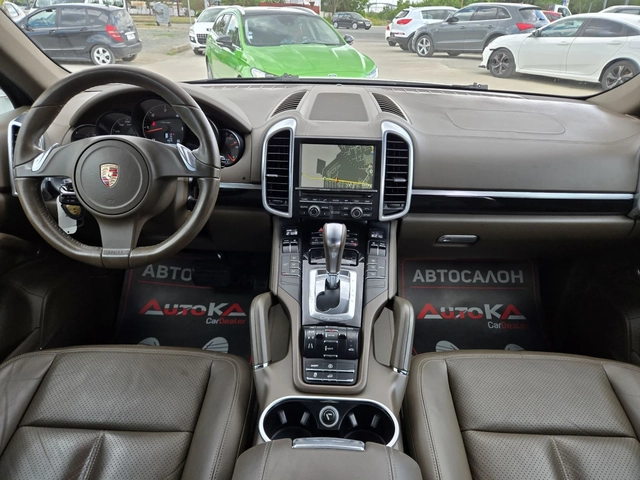 Porsche Cayenne 3.0D-240кс= 4Х4= PCM= 8СК= НАВИ= BI-XENON - автомобили, коли, обяви за нови и употребявани 11