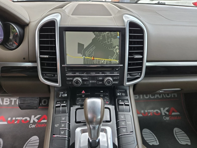 Porsche Cayenne 3.0D-240кс= 4Х4= PCM= 8СК= НАВИ= BI-XENON - автомобили, коли, обяви за нови и употребявани 14