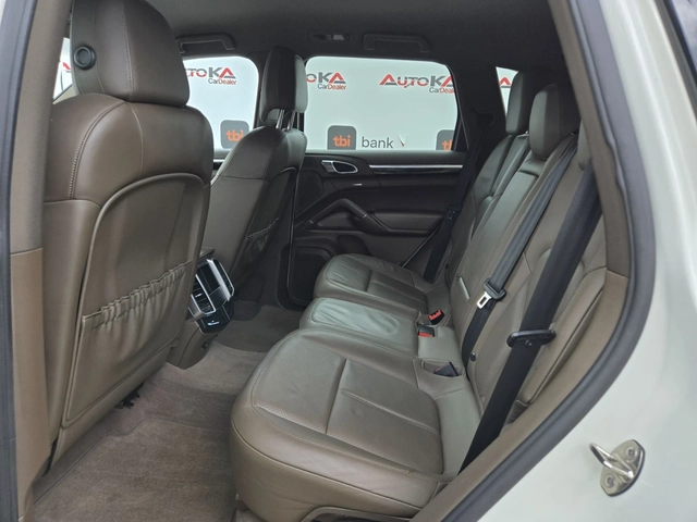 Porsche Cayenne 3.0D-240кс= 4Х4= PCM= 8СК= НАВИ= BI-XENON - автомобили, коли, обяви за нови и употребявани 8