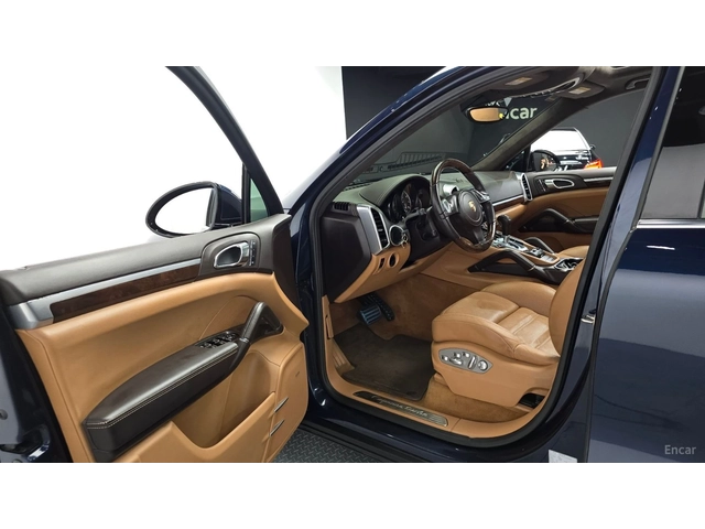 Porsche Cayenne 4.8 Turbo* КОЖА* ОБДУХВ* НАВИ* ПАНО - автомобили, коли, обяви за нови и употребявани 8