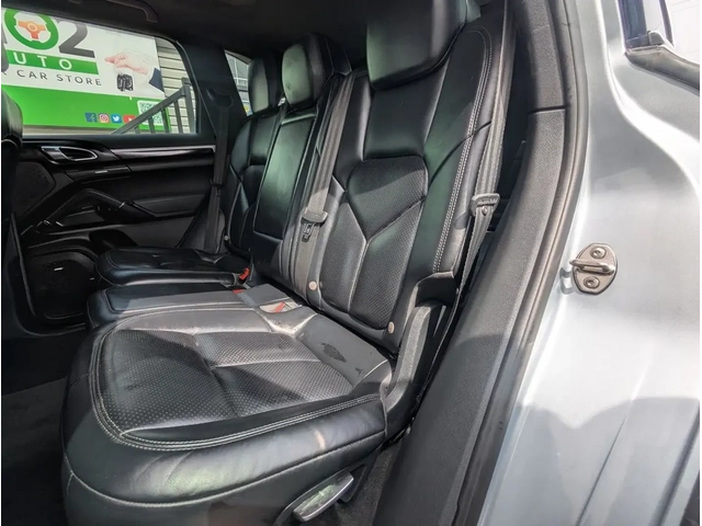 Porsche Cayenne S* PDK* ПОДГРЕВ* ОБДУХВАНЕ* 360КАМЕРА* ПАНОРАМА* - автомобили, коли, обяви за нови и употребявани 11