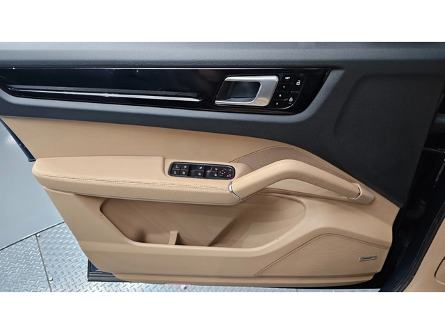 Porsche Cayenne 3.0 - автомобили, коли, обяви за нови и употребявани 15
