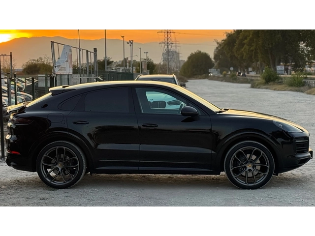Porsche Cayenne Coupe= 3.0 V6= GT Package= Carbon Pack= - автомобили, коли, обяви за нови и употребявани 3