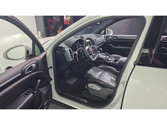 Porsche Cayenne 3.0 V6 Turbo Diesel - автомобили, коли, обяви за нови и употребявани 8