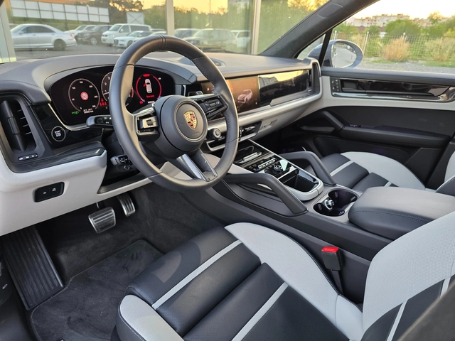 Porsche Cayenne * GTS * PANORAMA* 360* BURMASTER* - автомобили, коли, обяви за нови и употребявани 7