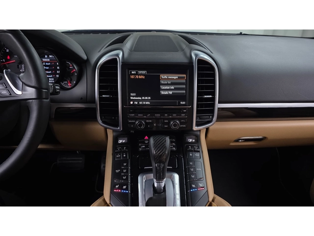 Porsche Cayenne 3.0 Diesel Platinum Edition - автомобили, коли, обяви за нови и употребявани 11