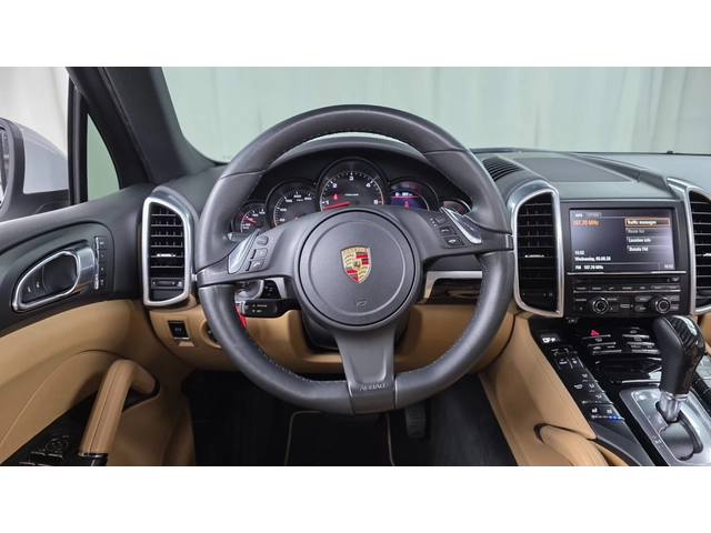 Porsche Cayenne 3.0 Diesel Platinum Edition - автомобили, коли, обяви за нови и употребявани 12