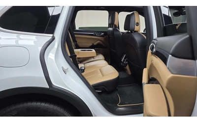 Porsche Cayenne 3.0 Diesel Platinum Edition - автомобили, коли, обяви за нови и употребявани 9