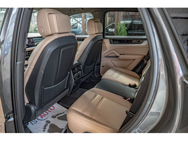 Porsche Cayenne Bose/ACC/Камера/PASM/ABD/PDC/F1/Обдухване - автомобили, коли, обяви за нови и употребявани 8