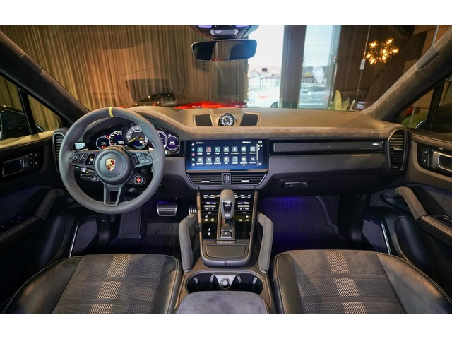 PORSCHE Cayenne Cayenne Coupe Turbo GT 4.0 V8 - автомобили, коли, обяви за нови и употребявани 16