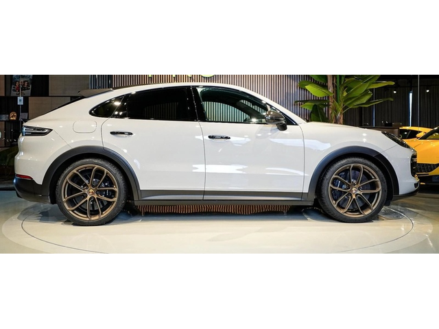 PORSCHE Cayenne Cayenne Coupe Turbo GT 4.0 V8 - автомобили, коли, обяви за нови и употребявани 1