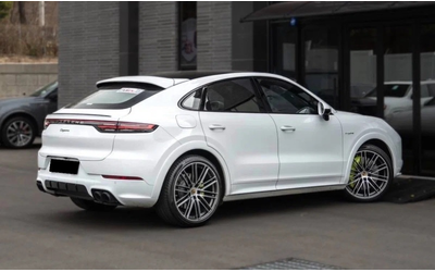 porsche-cayenne-cayenne-turbo-s-4-0-v8-e-hybrid - 1