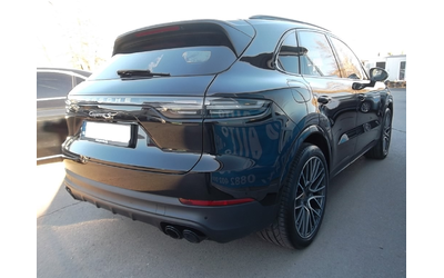 porsche-cayenne-s - 2