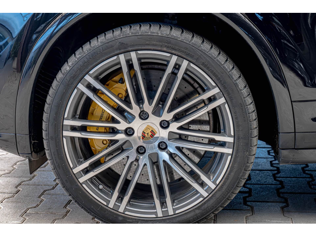 Porsche Cayenne S/PCCB/Chrono/Sport Design/Burmester/Обдувхане - автомобили, коли, обяви за нови и употребявани 4