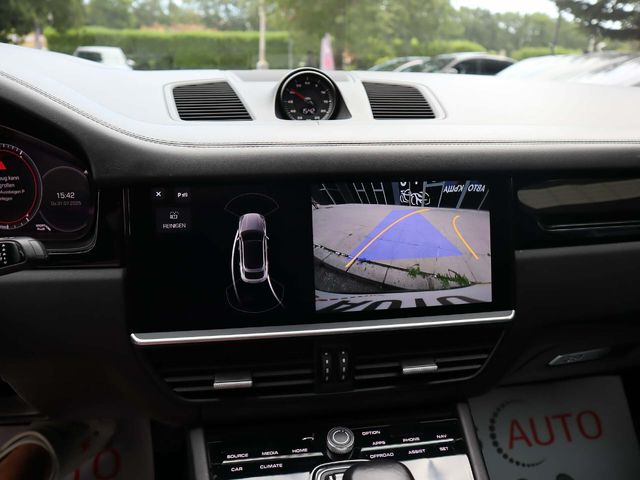 Porsche Cayenne S/Sport Chrono/Coupe/HuD/Bose/Панорама - автомобили, коли, обяви за нови и употребявани 14