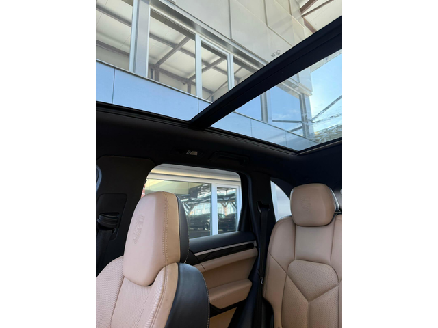 Porsche Cayenne Sport/Chrono/Обдувхане/Панорама/SideAssist/Bose - автомобили, коли, обяви за нови и употребявани 10