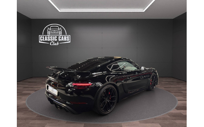 porsche-cayman-718-gt4 - 4