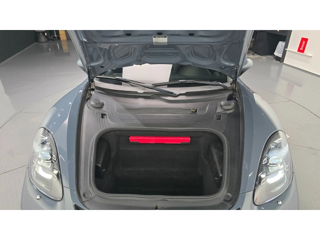 Porsche Cayman S 2.5 - автомобили, коли, обяви за нови и употребявани 12