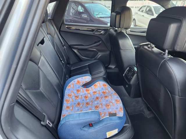 Porsche Macan 3.0 S - автомобили, коли, обяви за нови и употребявани 7