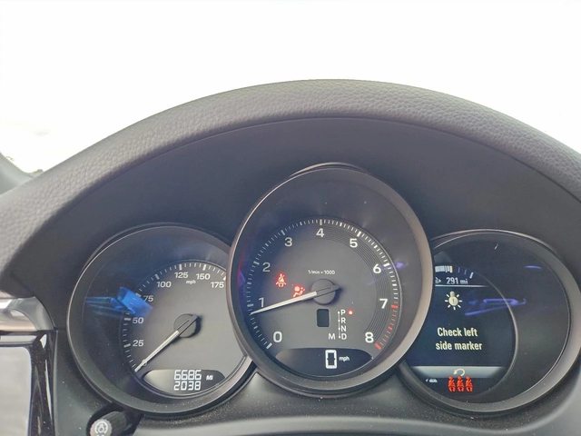 Porsche Macan BASE* DISTRONIC* 360* BOSE* ОБДУХВАНЕ* - автомобили, коли, обяви за нови и употребявани 8