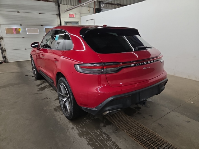 Porsche Macan 2L 4cyl AWD - автомобили, коли, обяви за нови и употребявани 3