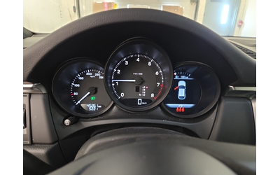 Porsche Macan 2L 4cyl AWD - автомобили, коли, обяви за нови и употребявани 8