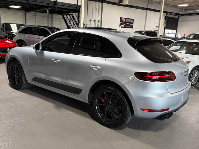Porsche Macan 3.6L 6cyl AWD - автомобили, коли, обяви за нови и употребявани 2