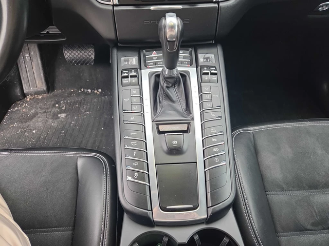 Porsche Macan * GTS * CARFAX * ЦЕНА ДО БГ - автомобили, коли, обяви за нови и употребявани 8