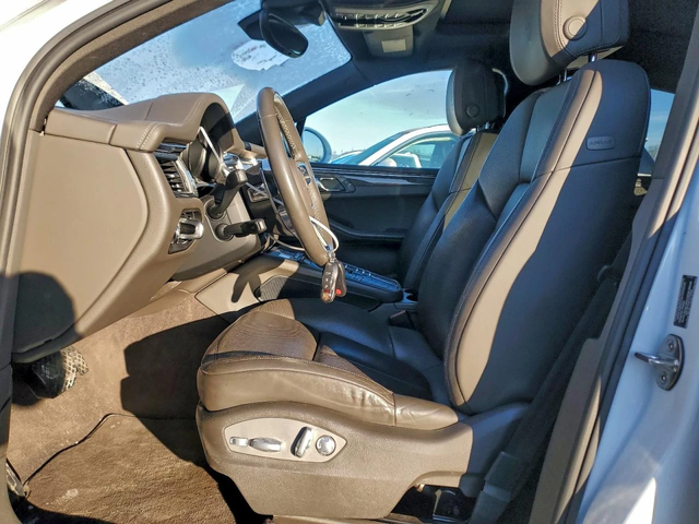 Porsche Macan S - автомобили, коли, обяви за нови и употребявани 9