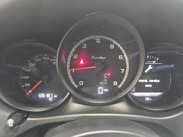 Porsche Macan TURBO* PDK* ПОДГРЕВ* ОБДУХВАНЕ* ДИСТРОНИК* КАМЕРА* - автомобили, коли, обяви за нови и употребявани 9