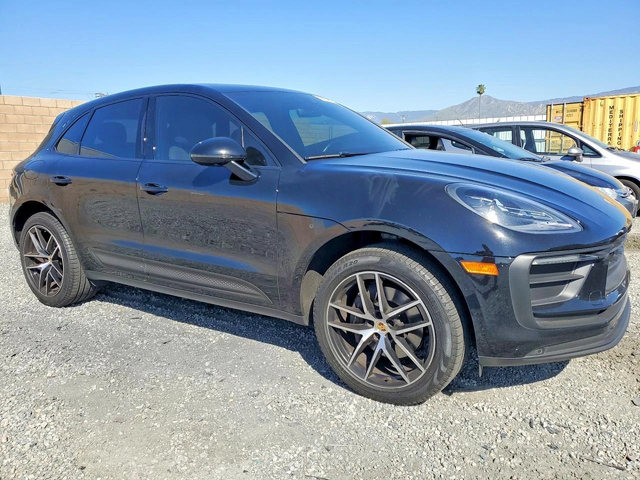 Porsche Macan * KEYLESS* КОЖА* ПОДГРЕВ* КАМЕРА* 4X4* - автомобили, коли, обяви за нови и употребявани 4